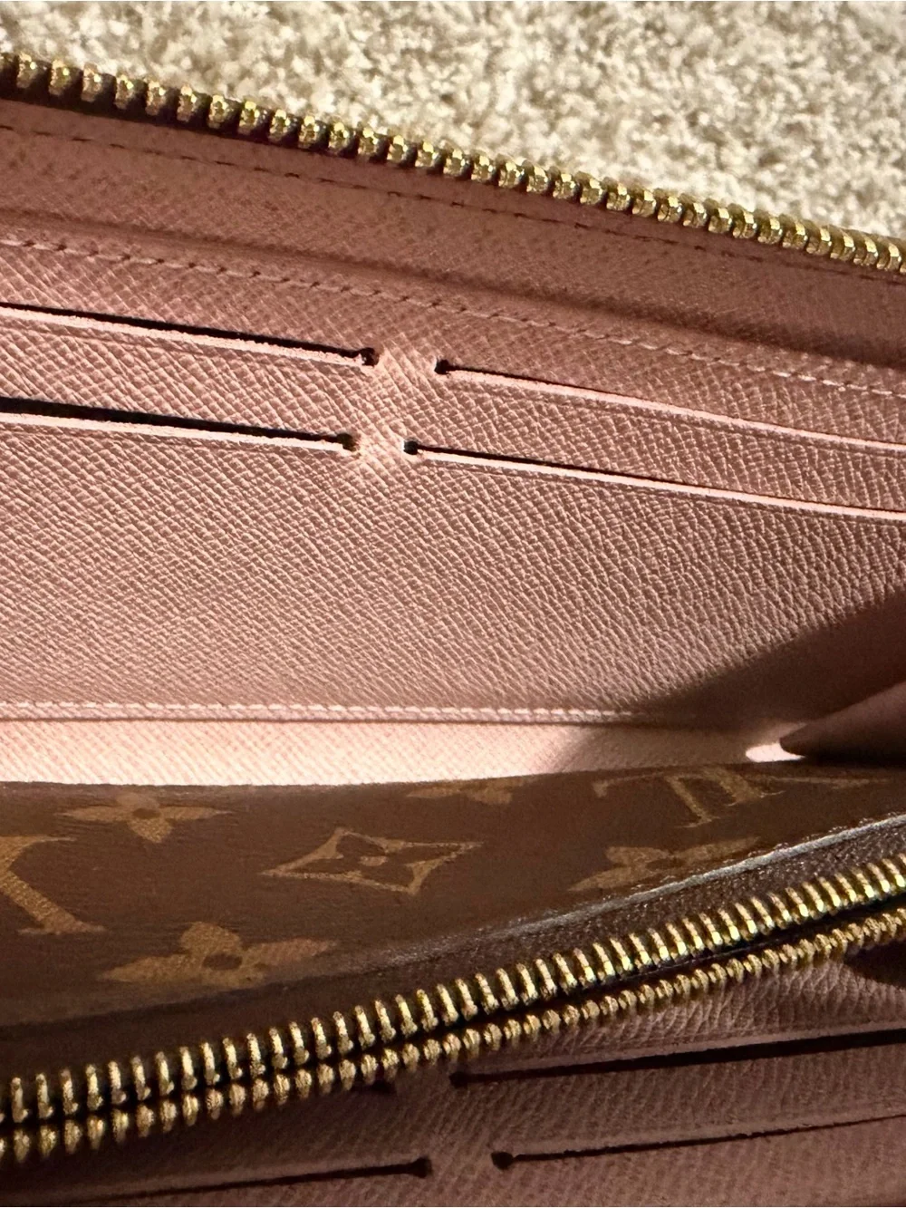 Louis Vuitton Black and White Tag Set